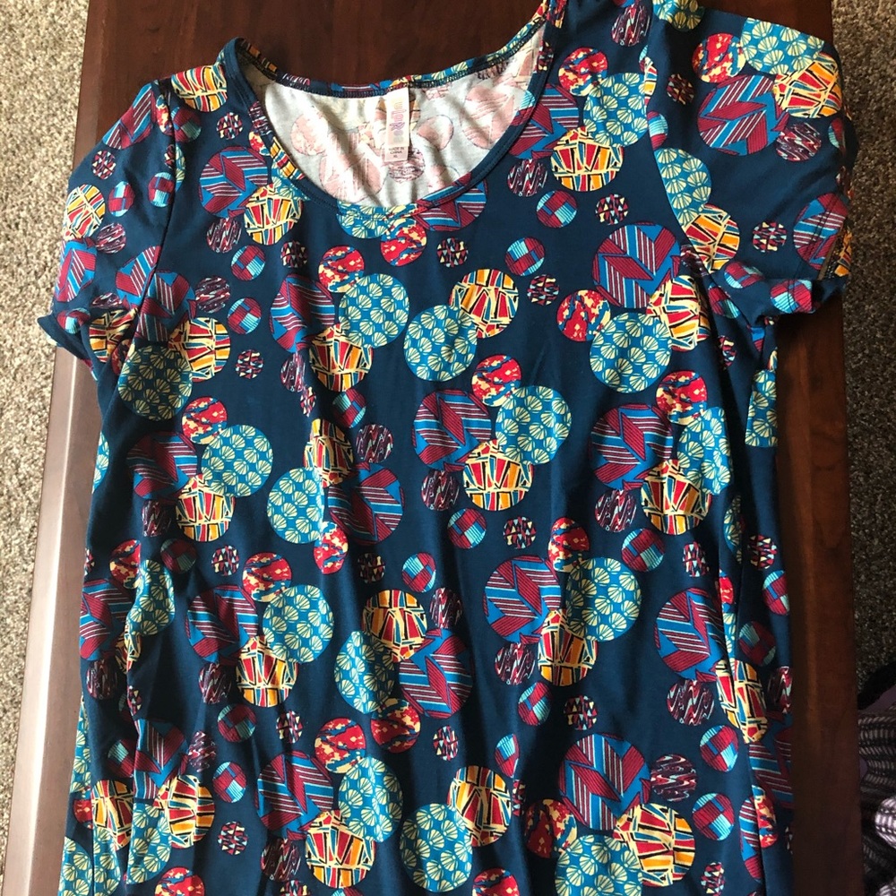 LuLaRoe Classic T